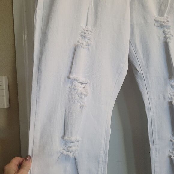 Aphrodite white distressed jeans  - Picture 2 of 7